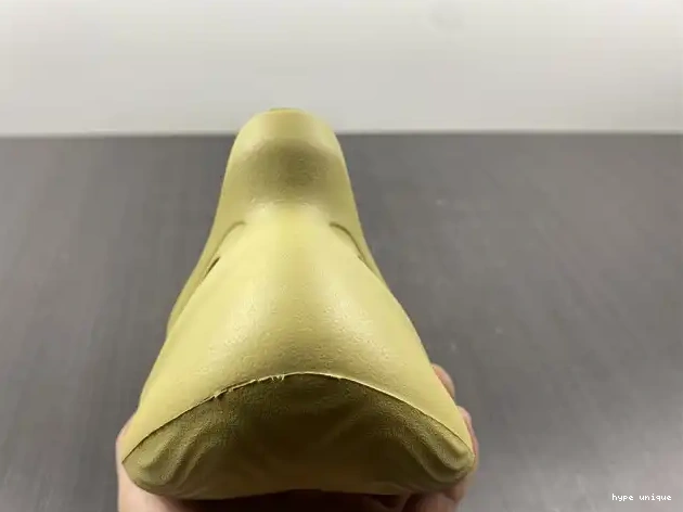 hype RNNR Sulfur GV6775 Foam Adidas Yeezy 0609